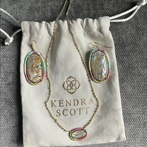Kendra Scott necklace and earring set
